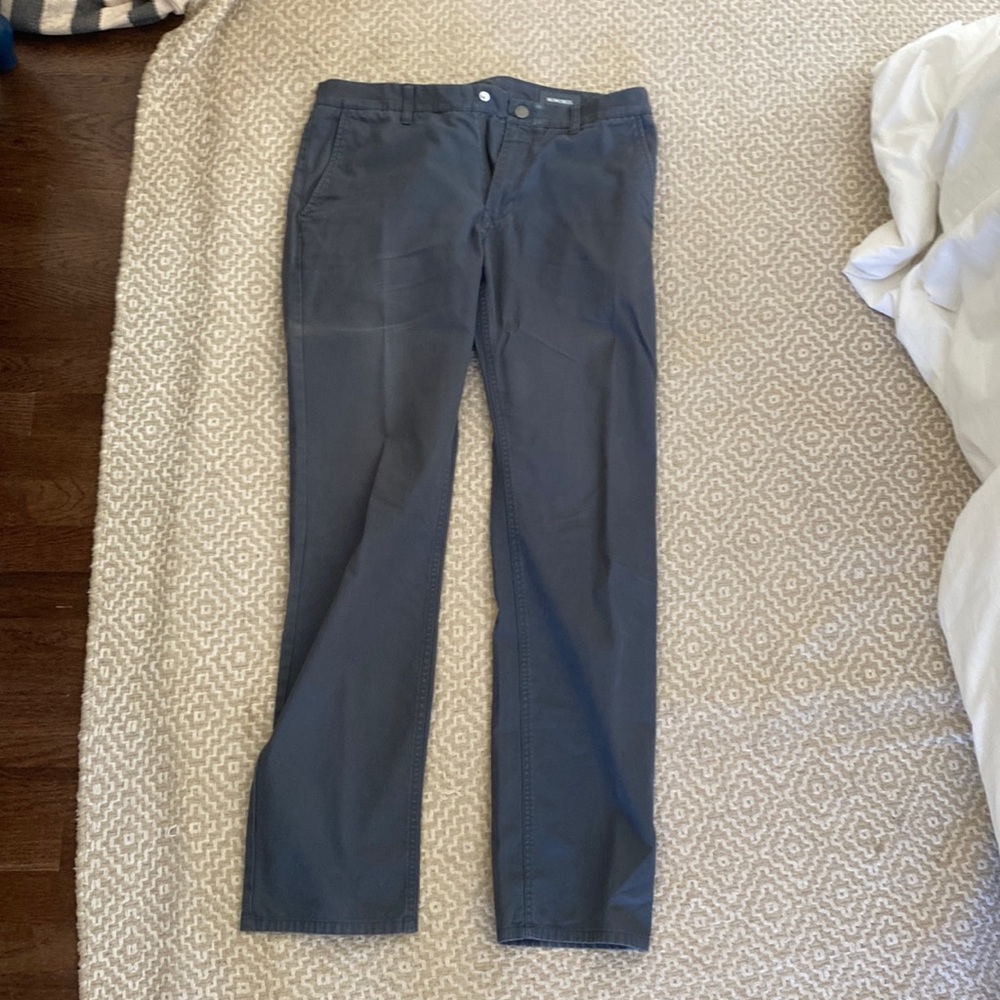 33/34 Bonobos Slim Straight 100% cotton.